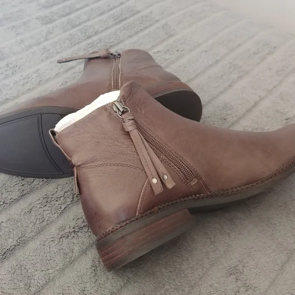 BRAND NEW Franco Sarto Hyla Booties/Ankle Boots - Picture 6 of 8